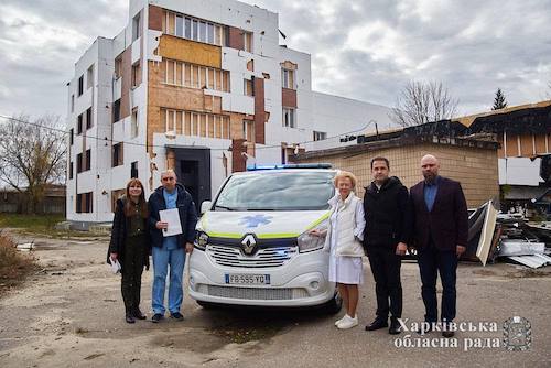 Ambulance arrives in Kharkiv.