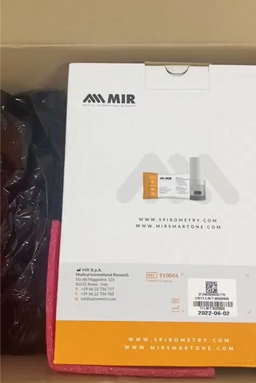 MIR Spirobank II spirometer.